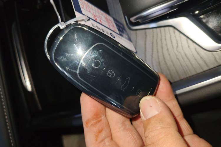 Used Chery Tiggo 8 PRO 2025 290T Two-Wheel-Drive Luxury Edition Interior 1