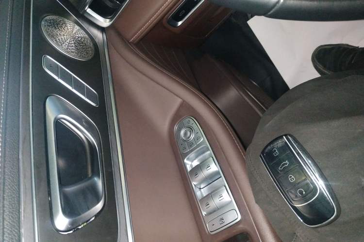Used Chery Tiggo 8 PRO 2025 290T Two-Wheel Drive Prestige Edition Interior 1