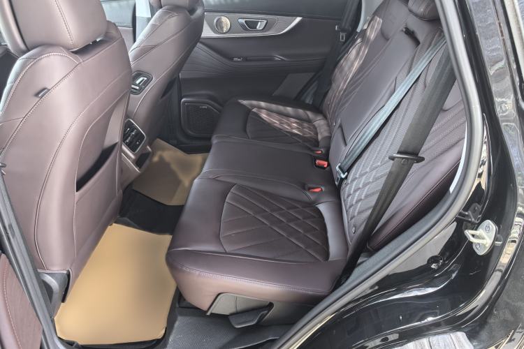Used Chery Tiggo 8 PRO 2025 290T Two-Wheel Drive Prestige Edition Interior 2