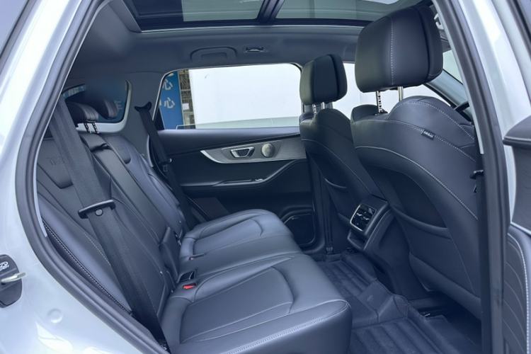Used Chery Tiggo 8 PRO 2025 290T Two-Wheel-Drive Luxury Edition Interior 7