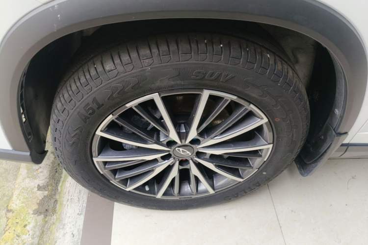 Used Chery Tiggo 8 PRO 2025 290T Two-Wheel-Drive Luxury Edition Left Front Wheel Hub