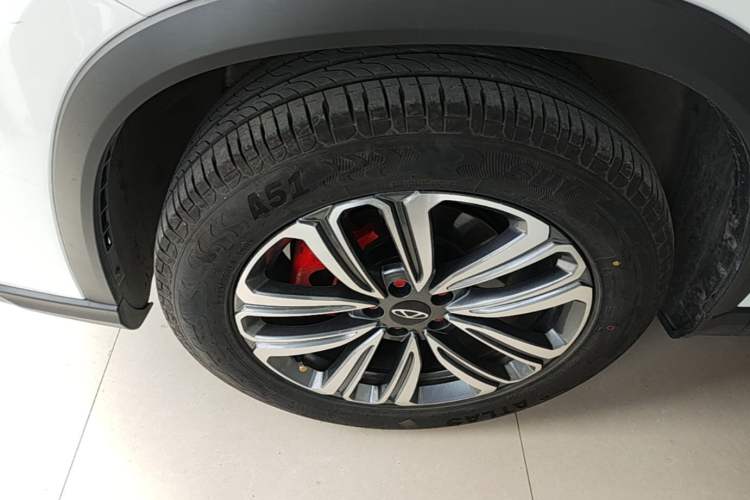 Used Chery Tiggo 8 PRO 2025 290T Two-Wheel Drive Comfort Edition Left Front Wheel Hub