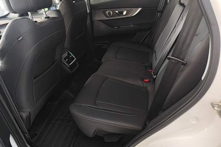 Used Chery Tiggo 8 PRO 2025 290T Two-Wheel Drive Comfort Edition Left Rear Seat