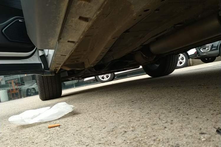 Used Chery Tiggo 8 PRO 2025 290T Two-Wheel-Drive Luxury Edition Left Side Sill