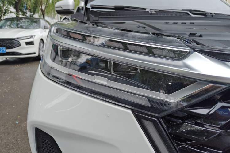 Used Chery Tiggo 8 PRO 2025 290T Two-Wheel Drive Prestige Edition Right Front Headlight