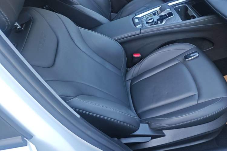Used Chery Tiggo 8 PRO 2025 290T Two-Wheel-Drive Luxury Edition Right Front Seat