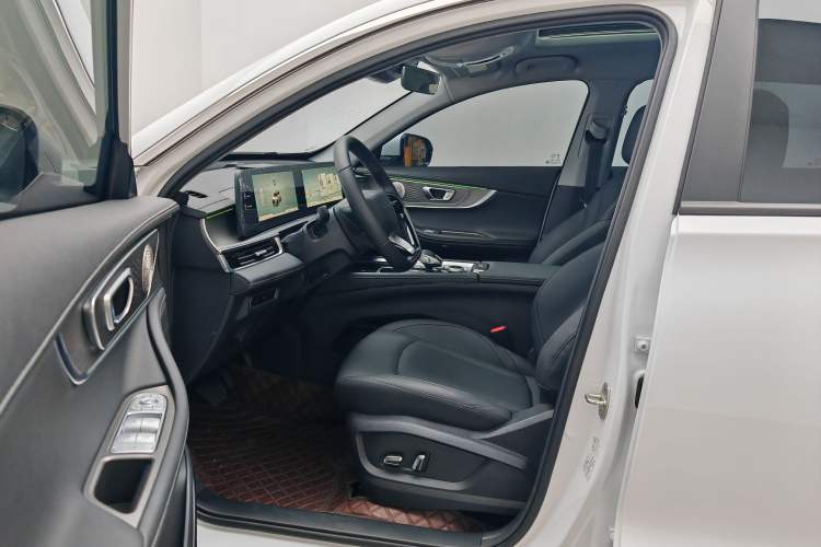 Used Chery Tiggo 8 PRO 2025 290T Two-Wheel-Drive Luxury Edition Right Front Seat