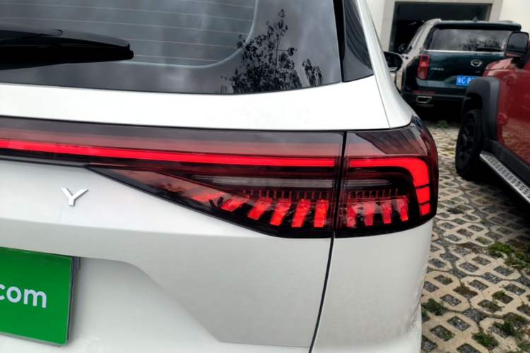 Used Chery Tiggo 8 PRO 2025 290T Two-Wheel Drive Prestige Edition Right Rear Taillight