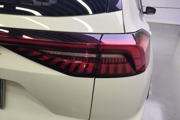 Used Chery Tiggo 8 PRO 2025 290T Two-Wheel-Drive Luxury Edition Right Rear Taillight