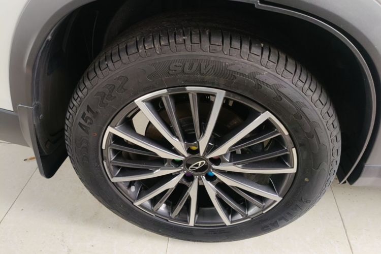 Used Chery Tiggo 8 PRO 2025 290T Two-Wheel-Drive Luxury Edition Right Rear Wheel Hub