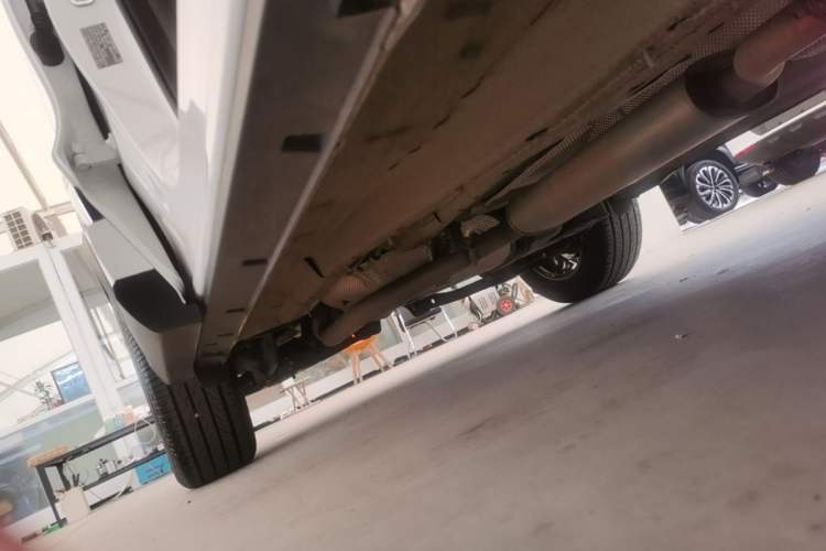 Used Chery Tiggo 8 PRO 2025 290T Two-Wheel-Drive Luxury Edition Right Side Sill