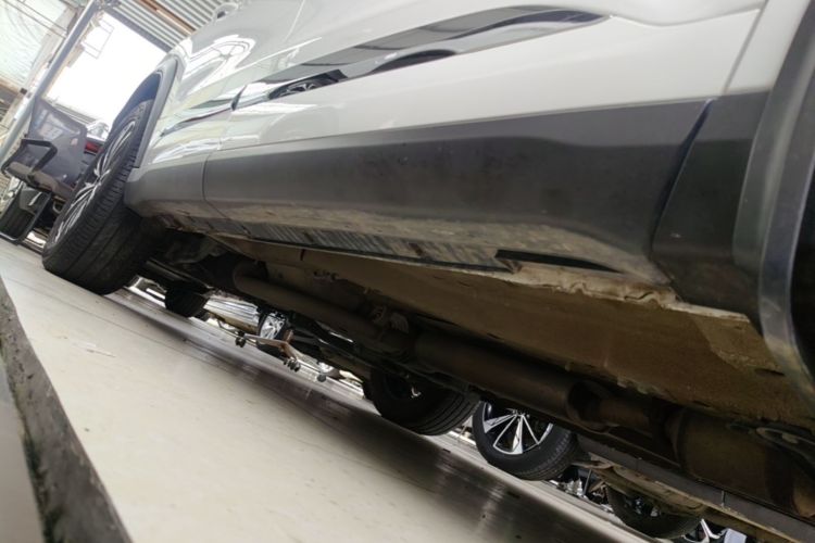 Used Chery Tiggo 8 PRO 2025 290T Two-Wheel-Drive Luxury Edition Right Side Sill