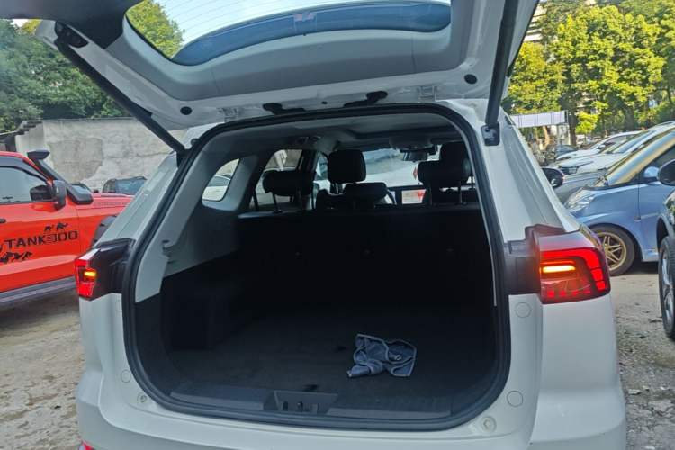 Used Chery Tiggo 8 PRO 2025 290T Two-Wheel-Drive Luxury Edition Trunk