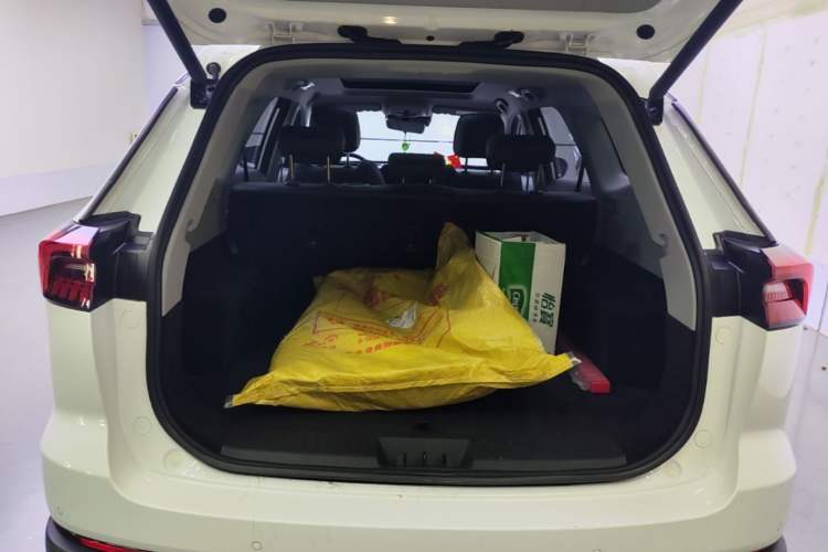 Used Chery Tiggo 8 PRO 2025 290T Two-Wheel-Drive Luxury Edition Trunk