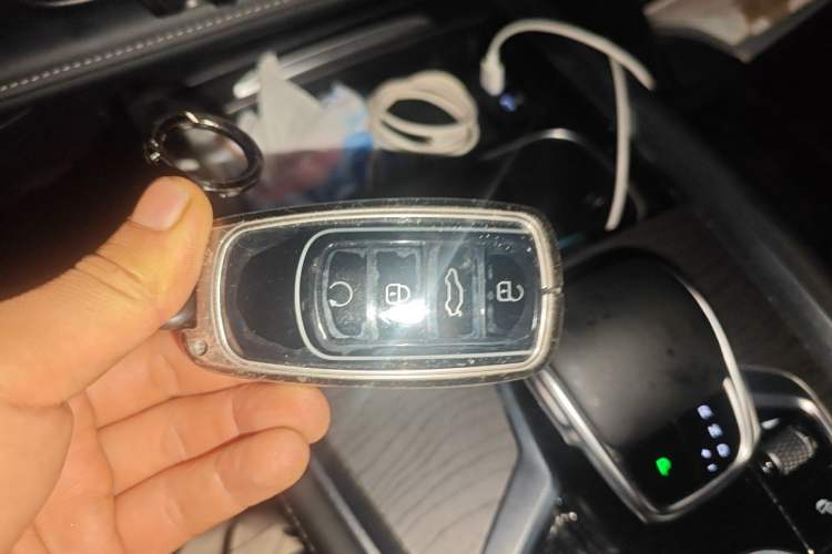 Used Chery Tiggo 8 PRO 2025 290T Two-Wheel-Drive Luxury Edition Vehicle Key