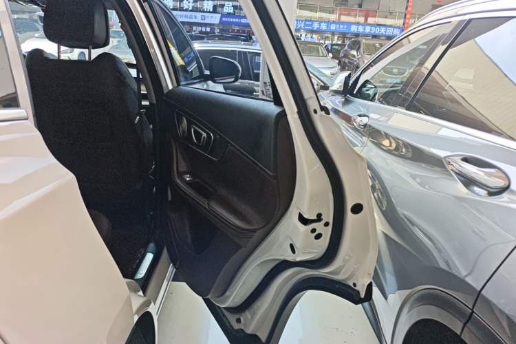 Used Chery Tiggo 8 PRO New Energy 2023 1.5T Enjoyment Edition Interior 6