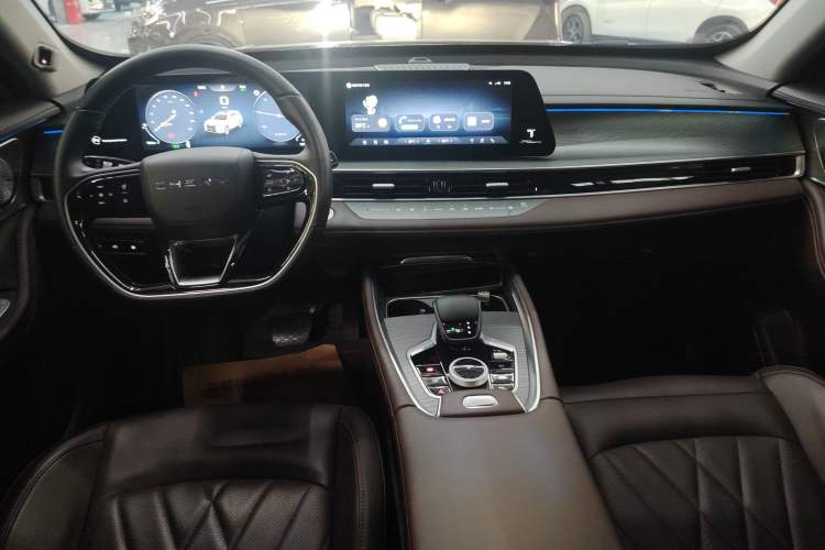 Used Chery Tiggo 8 PRO New Energy 2023 Champion Edition 1.5T 100km King's Version Audio And AC Panel
