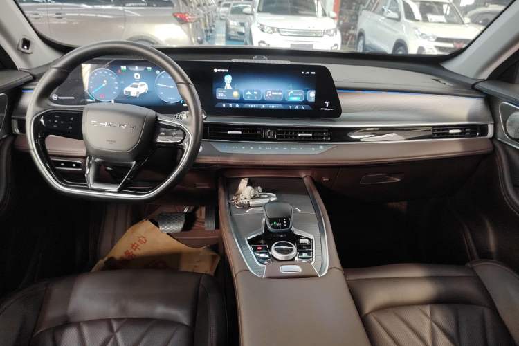 Used Chery Tiggo 8 PRO New Energy 2023 Champion Edition 1.5T 100km King's Version Audio And AC Panel
