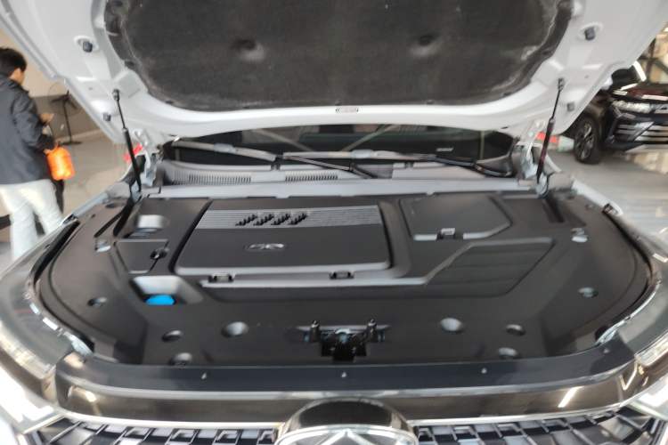 Used Chery Tiggo 8 PRO New Energy 2023 Champion Edition 1.5T 100km King's Version Engine Bay