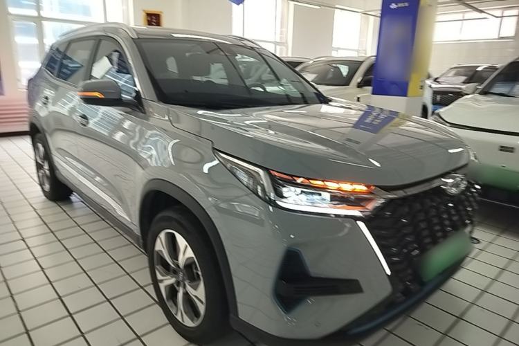 Used Chery Tiggo 8 PRO New Energy 2023 Champion Edition 1.5T 100km Glory Version Front Right 45 Deg