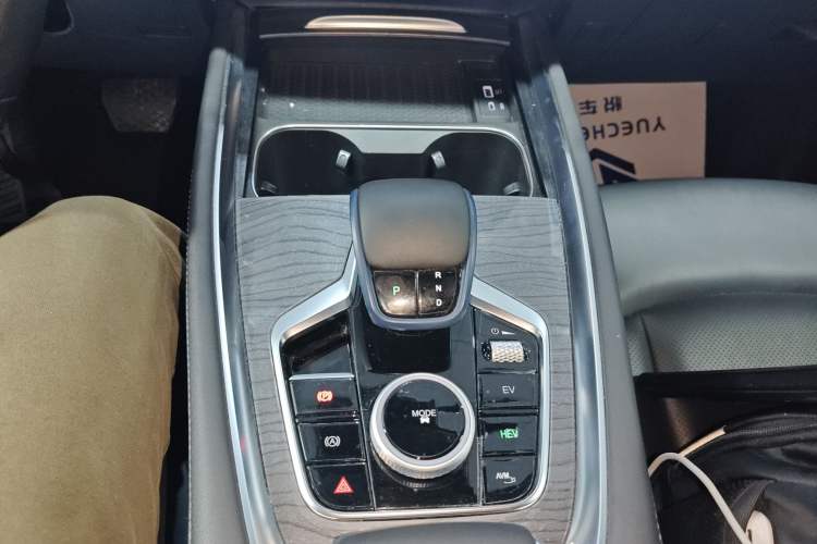 Used Chery Tiggo 8 PRO New Energy 2023 Champion Edition 1.5T 100km Glory Version Gear Lever