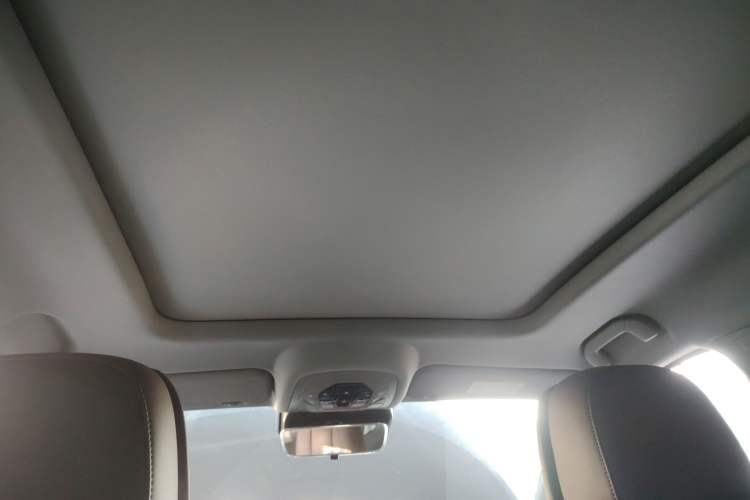 Used Chery Tiggo 8 PRO New Energy 2023 Champion Edition 1.5T 100km King's Version Headliner