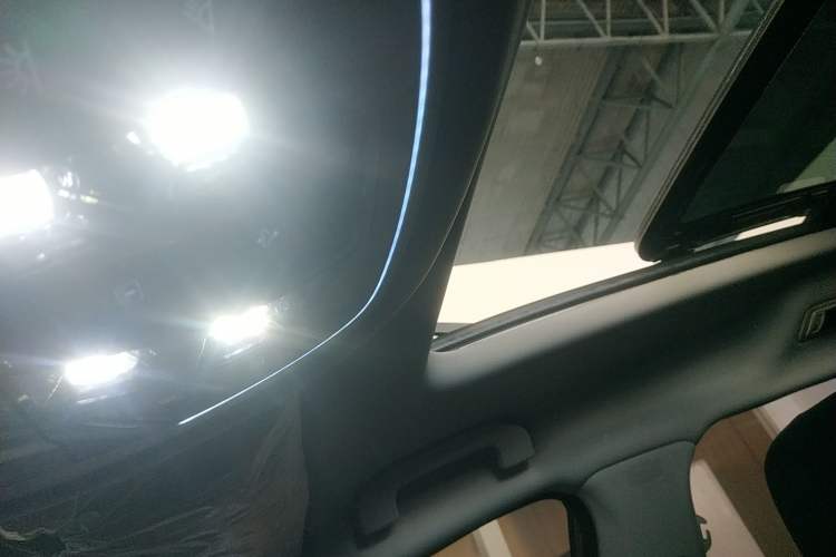 Used Chery Tiggo 8 PRO New Energy 2023 Champion Edition 1.5T 100km Glory Version Headliner