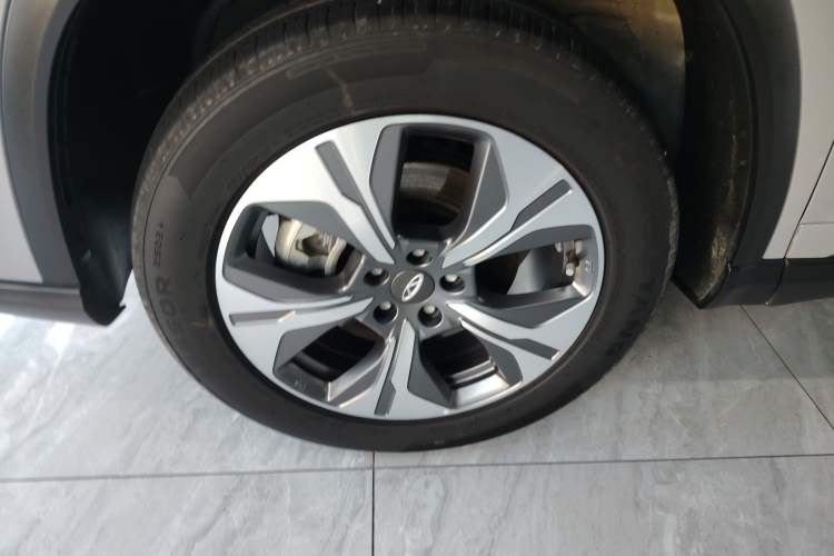 Used Chery Tiggo 8 PRO New Energy 2023 Champion Edition 1.5T 100km King's Version Left Front Wheel Hub