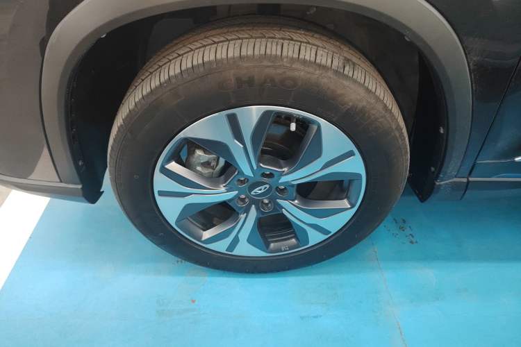 Used Chery Tiggo 8 PRO New Energy 2023 Champion Edition 1.5T 100km King's Version Left Front Wheel Hub