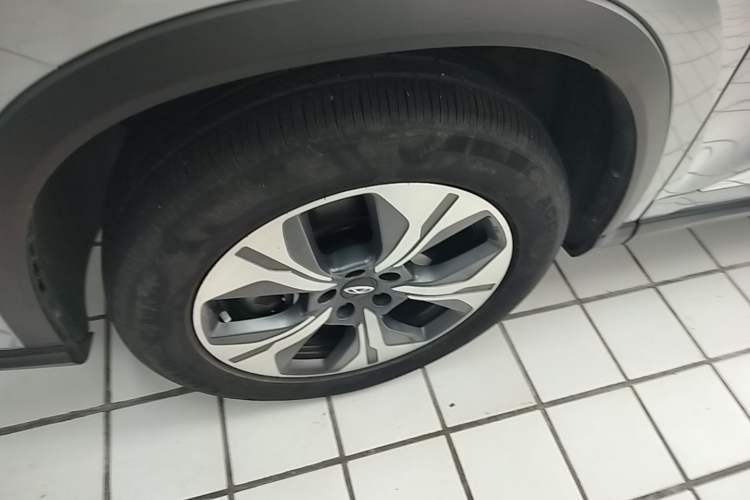 Used Chery Tiggo 8 PRO New Energy 2023 Champion Edition 1.5T 100km Glory Version Left Front Wheel Hub