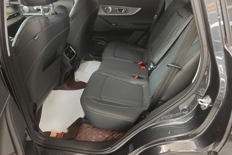 Used Chery Tiggo 8 PRO New Energy 2023 Champion Edition 1.5T 100km Glory Version Left Rear Seat