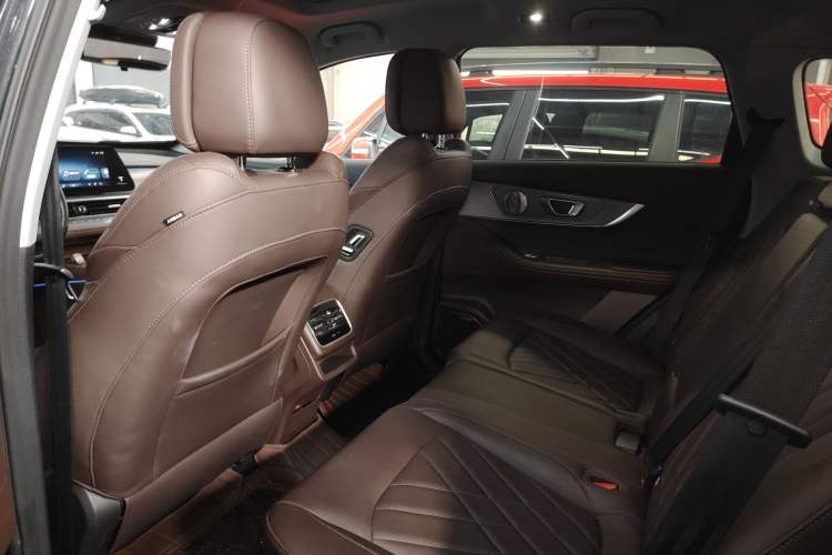 Used Chery Tiggo 8 PRO New Energy 2023 Champion Edition 1.5T 100km King's Version Left Rear Seat