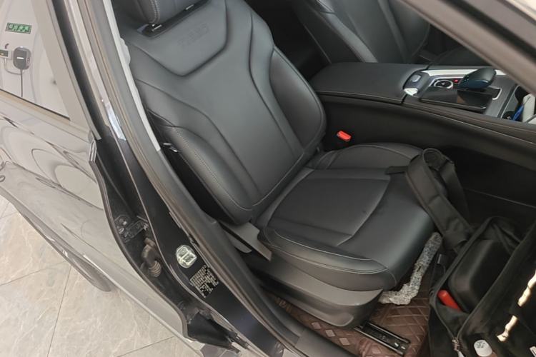 Used Chery Tiggo 8 PRO New Energy 2023 Champion Edition 1.5T 100km Glory Version Right Front Seat