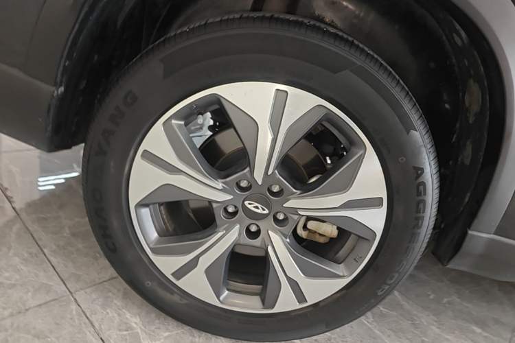 Used Chery Tiggo 8 PRO New Energy 2023 Champion Edition 1.5T 100km Glory Version Right Rear Wheel Hub