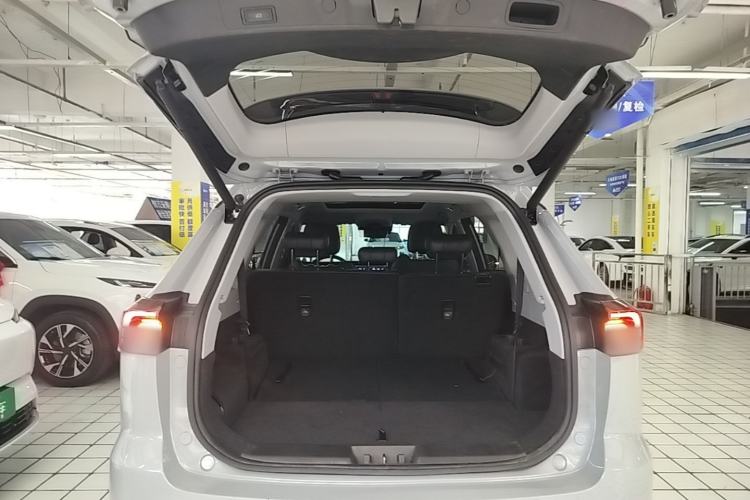 Used Chery Tiggo 8 PRO New Energy 2023 Champion Edition 1.5T 100km Glory Version Trunk