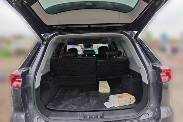 Used Chery Tiggo 8 PRO New Energy 2023 Champion Edition 1.5T 100km Glory Version Trunk