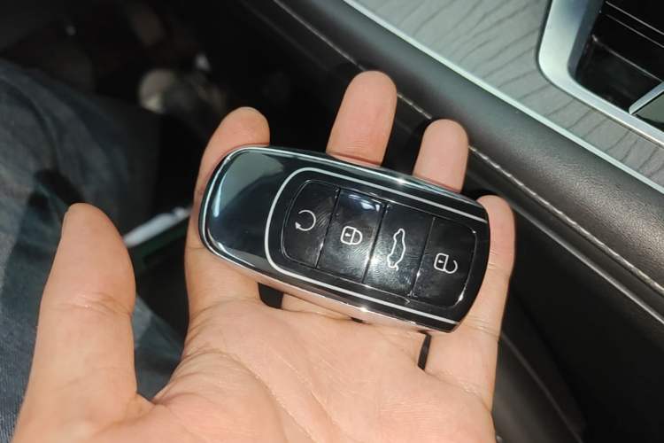 Used Chery Tiggo 8 PRO New Energy 2023 Champion Edition 1.5T 100km Glory Version Vehicle Key