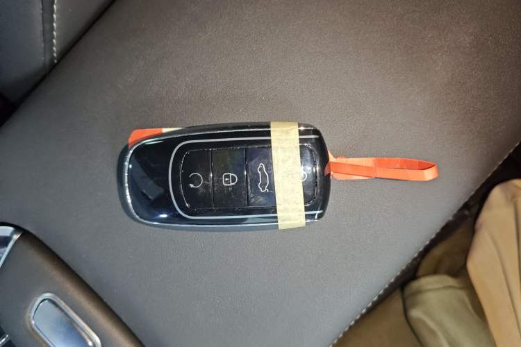 Used Chery Tiggo 8 PRO New Energy 2023 Champion Edition 1.5T 100km Glory Version Vehicle Key