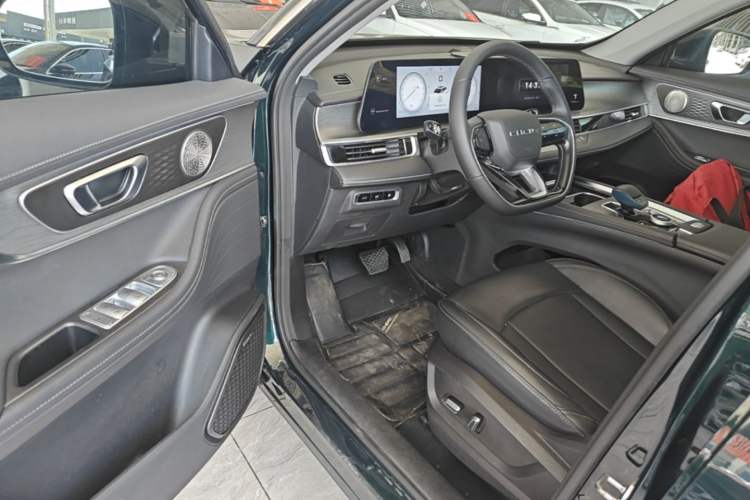 Used Chery Tiggo 8 PRO New Energy 2023 Champion Edition 1.5T 100km Glory Version Driver Seat