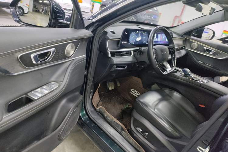 Used Chery Tiggo 8 PRO New Energy 2023 Champion Edition 1.5T 100km Glory Version Driver Seat