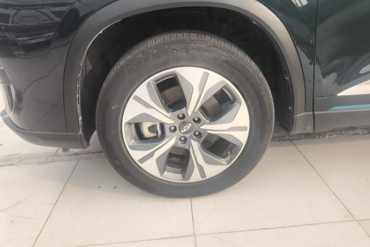 Used Chery Tiggo 8 PRO New Energy 2023 Champion Edition 1.5T 100km King's Version Left Front Wheel Hub