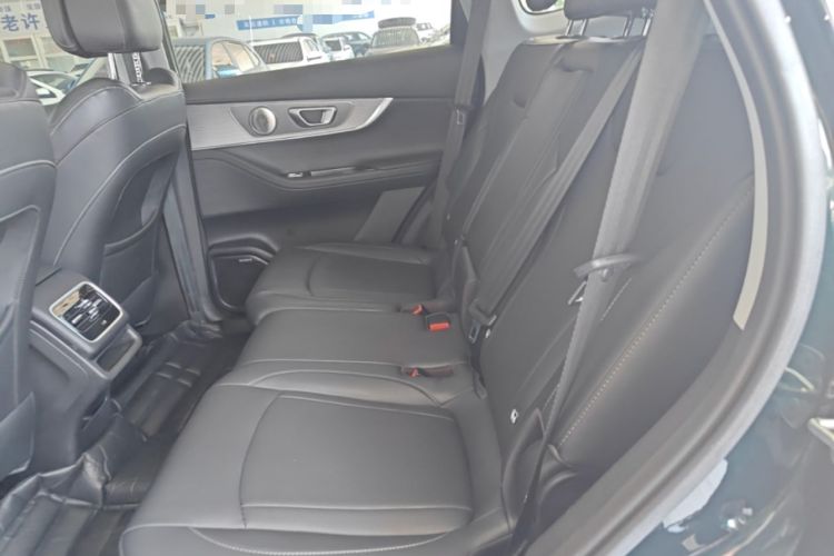 Used Chery Tiggo 8 PRO New Energy 2023 Champion Edition 1.5T 100km Glory Version Left Rear Seat