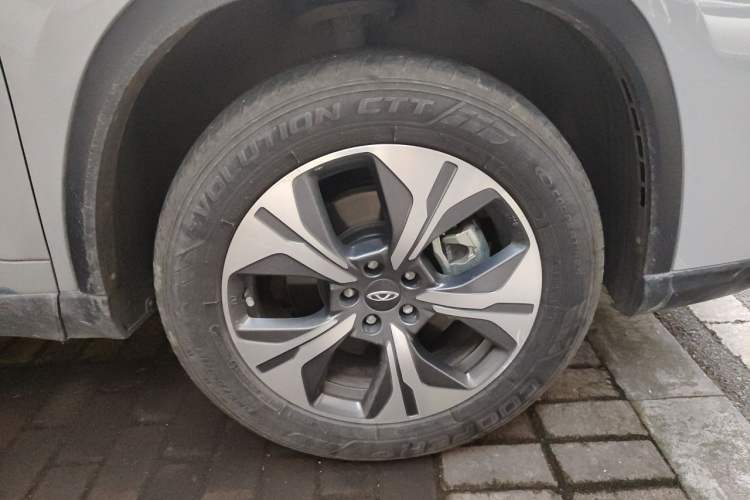 Used Chery Tiggo 8 PRO New Energy 2023 Champion Edition 1.5T 100km King's Version Right Front Wheel Hub