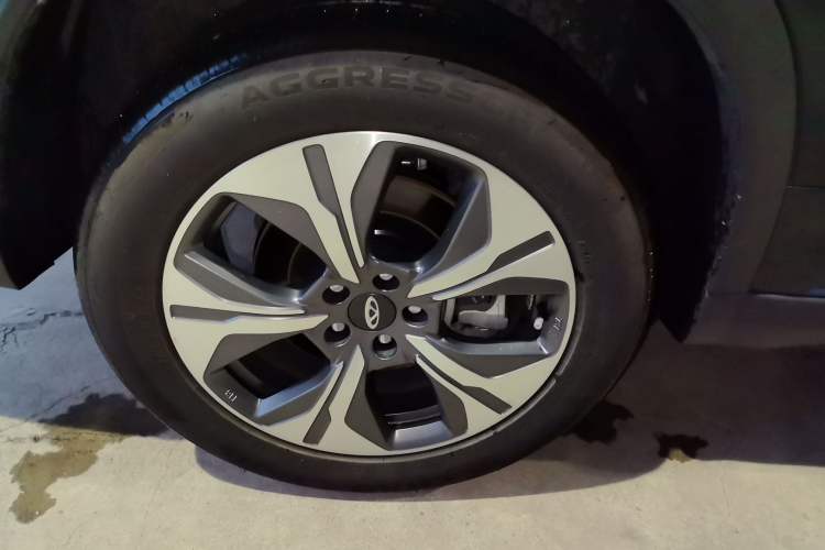 Used Chery Tiggo 8 PRO New Energy 2023 Champion Edition 1.5T 100km King's Version Right Rear Wheel Hub