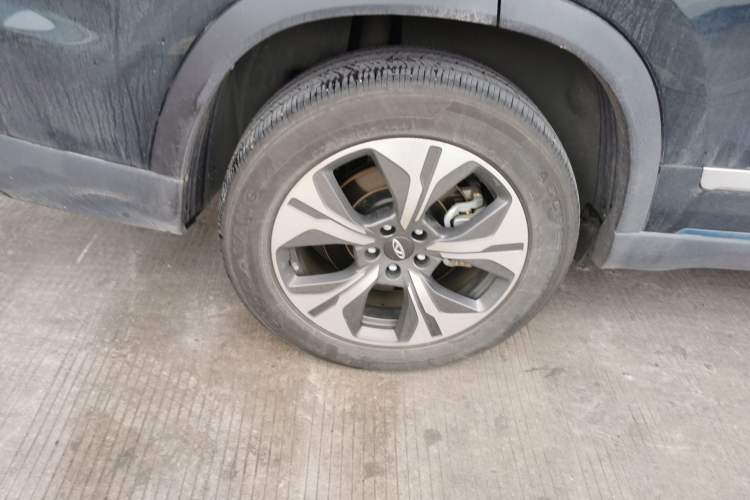 Used Chery Tiggo 8 PRO New Energy 2023 Champion Edition 1.5T 100km King's Version Right Rear Wheel Hub