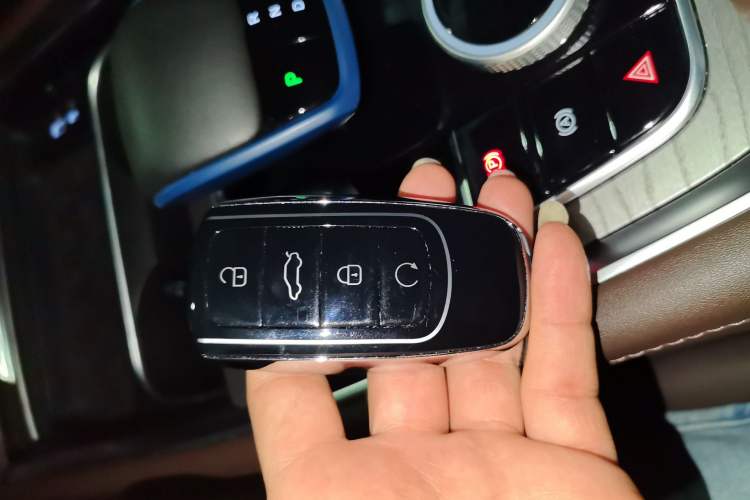 Used Chery Tiggo 8 PRO New Energy 2023 Champion Edition 1.5T 100km King's Version Vehicle Key