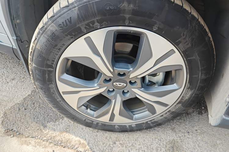 Used Chery Tiggo 8 PRO New Energy 2023 1.5T Enjoyment Edition Right Front Wheel Hub