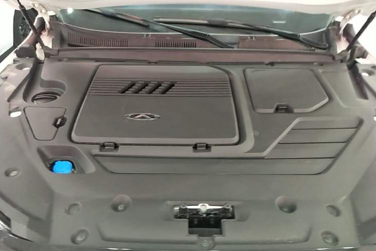 Used Chery Tiggo 8 PRO New Energy 2023 Champion Edition 1.5T 100km King's Version Engine Bay