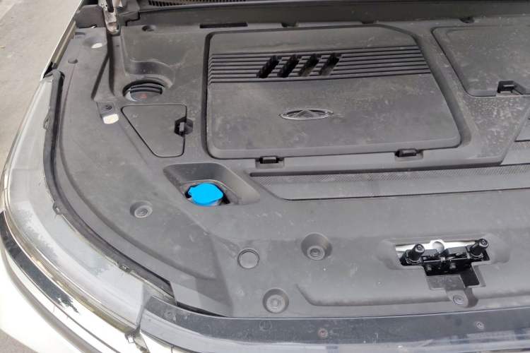 Used Chery Tiggo 8 PRO New Energy 2023 Champion Edition 1.5T 100km Glory Version Engine Bay Right