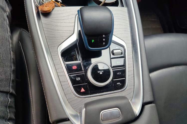Used Chery Tiggo 8 PRO New Energy 2023 Champion Edition 1.5T 100km Glory Version Gear Lever